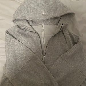 Lululemon worn once M/L heather grey scuba cropped hoodie!